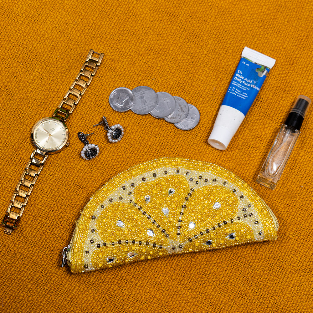 Handmade Beaded Coin Pouch with Tassel – Elegant Zipper Clutch for Cash and Evening Outfits