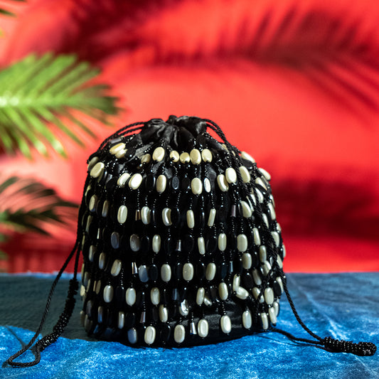 Handcrafted Glass Beaded Potli with Metal Chain – Geometric Bridal Purse for Wedding and Reception