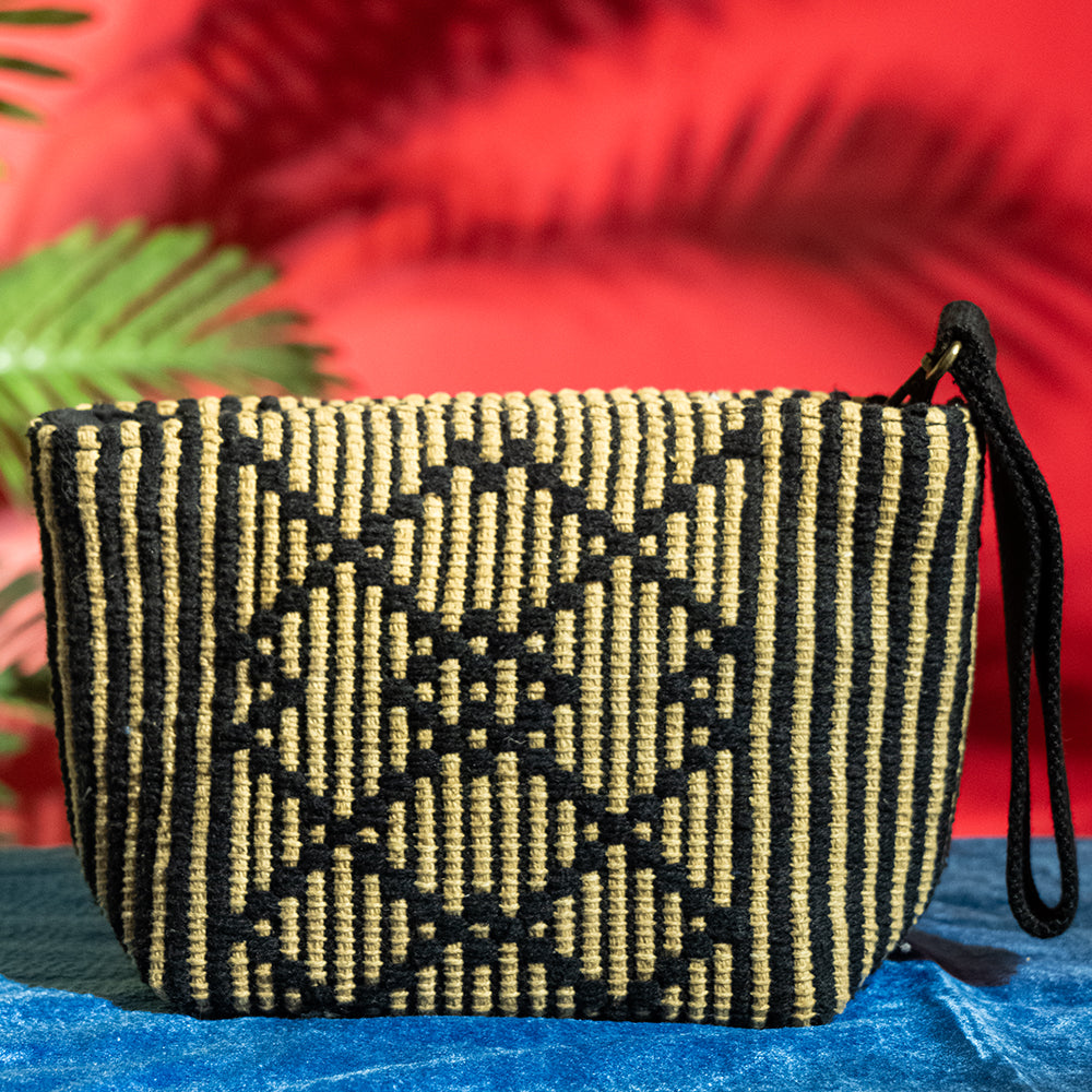 Handmade Cotton Handloom Wristlet Clutch Bag with Zipper Closure for Casual Daily Use
