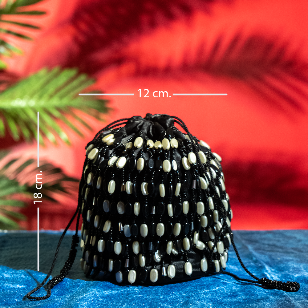 Handcrafted Glass Beaded Potli with Metal Chain – Geometric Bridal Purse for Wedding and Reception