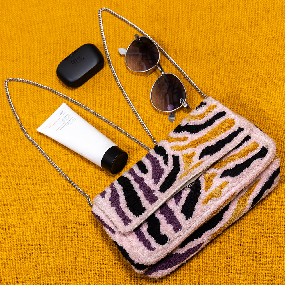 Cotton Tufted Sling Bag with Metal Strap – Vintage Casual Crossbody for Everyday Essentials